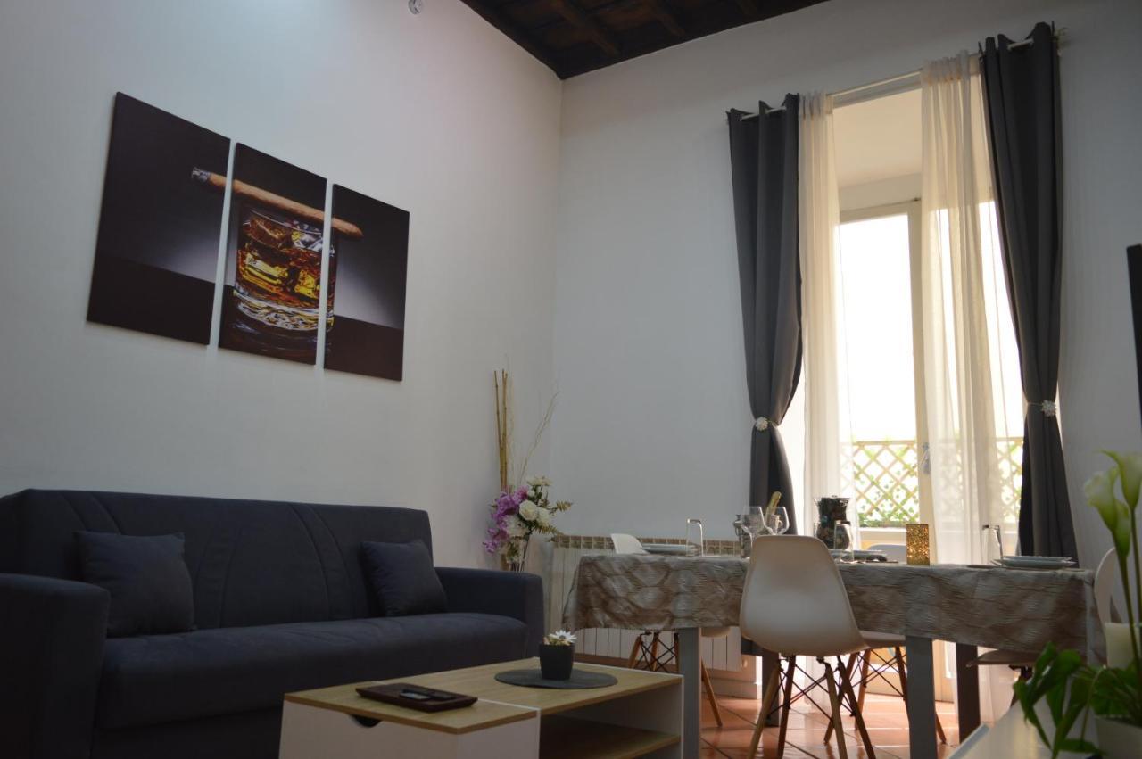 Apartament Domus Cavour Civitavecchia Zewnętrze zdjęcie