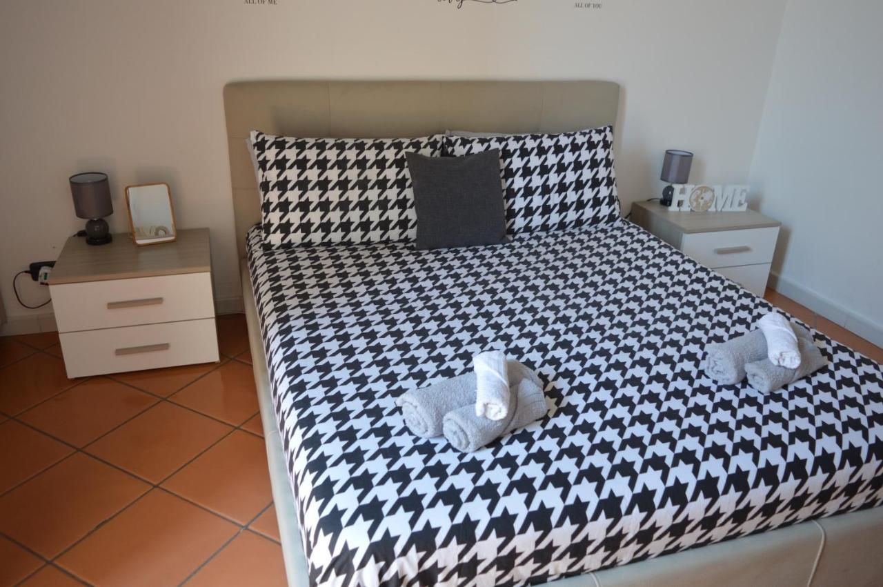 Apartament Domus Cavour Civitavecchia Zewnętrze zdjęcie
